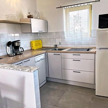 Lero Apartment Banjol Екстериор снимка