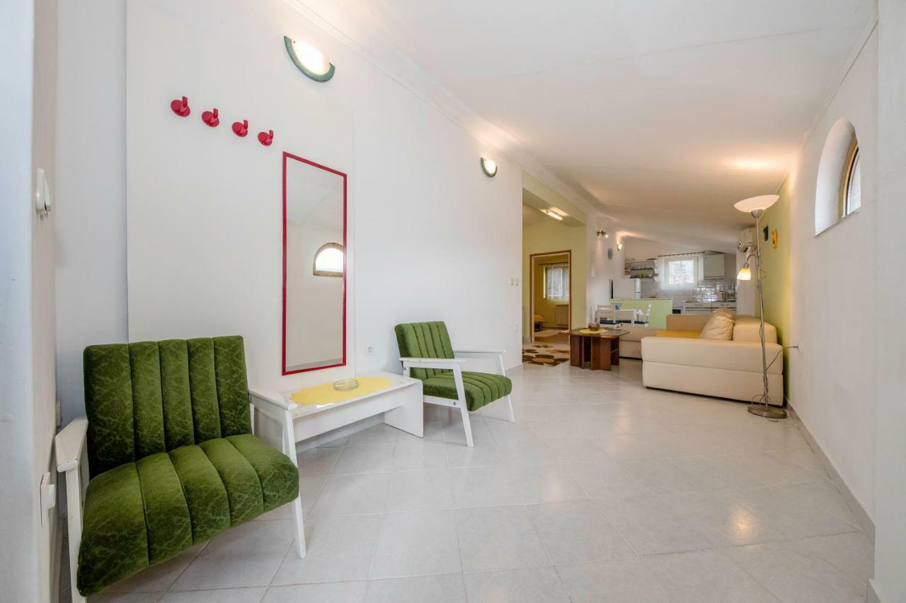 Lero Apartment Banjol Екстериор снимка